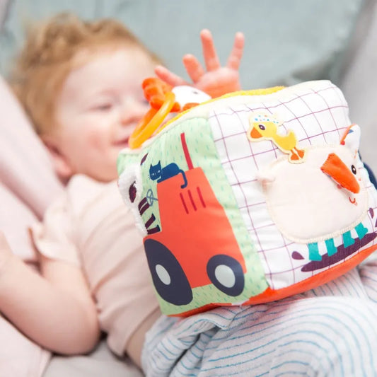 Cubo de actividades con sonidos